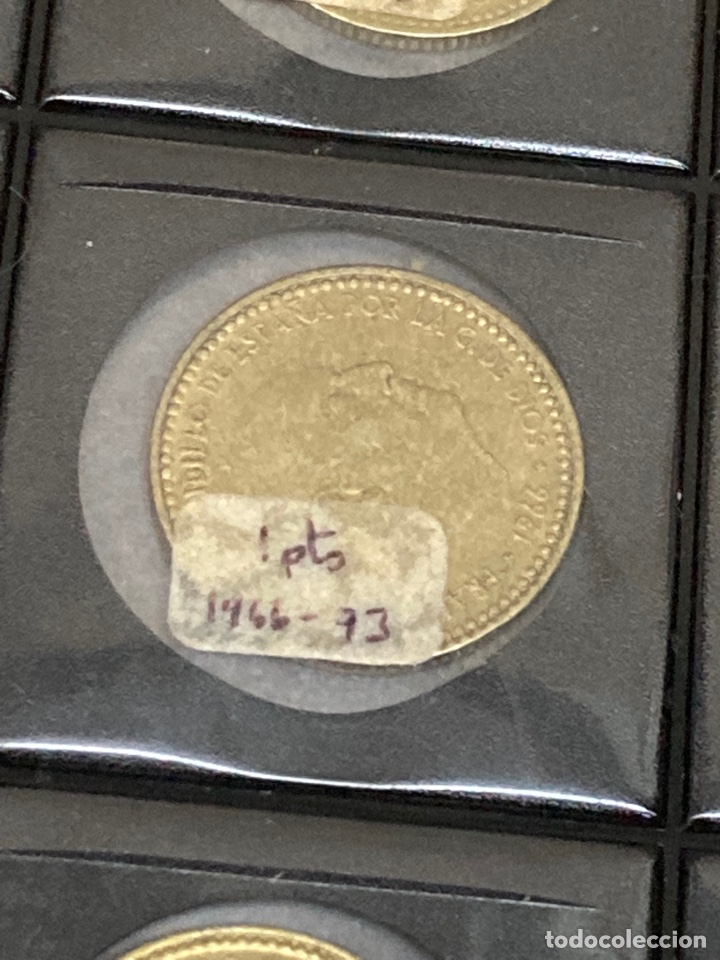 Monedas Franco: 30 monedas de una peseta 1966 E73 - Foto 3