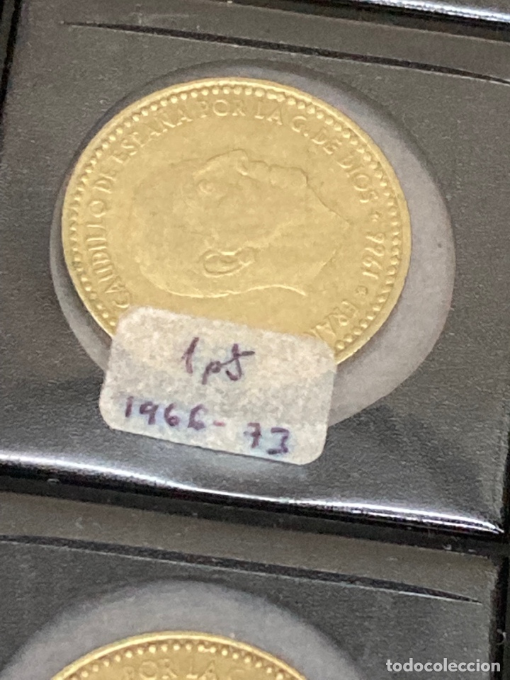 Monedas Franco: 30 monedas de una peseta 1966 E73 - Foto 4