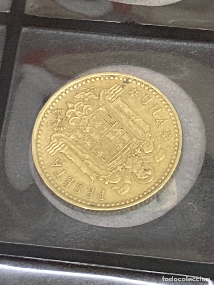 Monedas Franco: 30 monedas de una peseta 1966 E72 - Foto 7