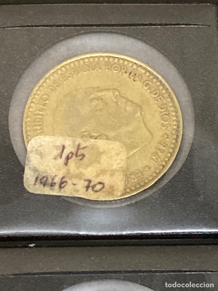 Monedas Franco: 30 monedas de una peseta 1966 E70 - Foto 3