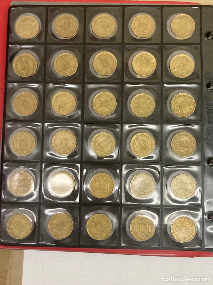 Monedas Franco: 30 monedas de una peseta 1966 E70 - Foto 4