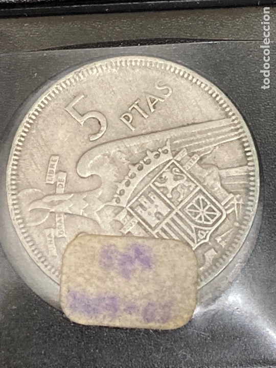 Monedas Franco: 29 monedas de cinco pesetas 1957 E61 E62 E64 E65 E66 - Foto 3