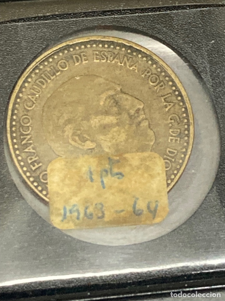 Monedas Franco: 30 monedas de una pesetas 1963 E64 - Foto 2