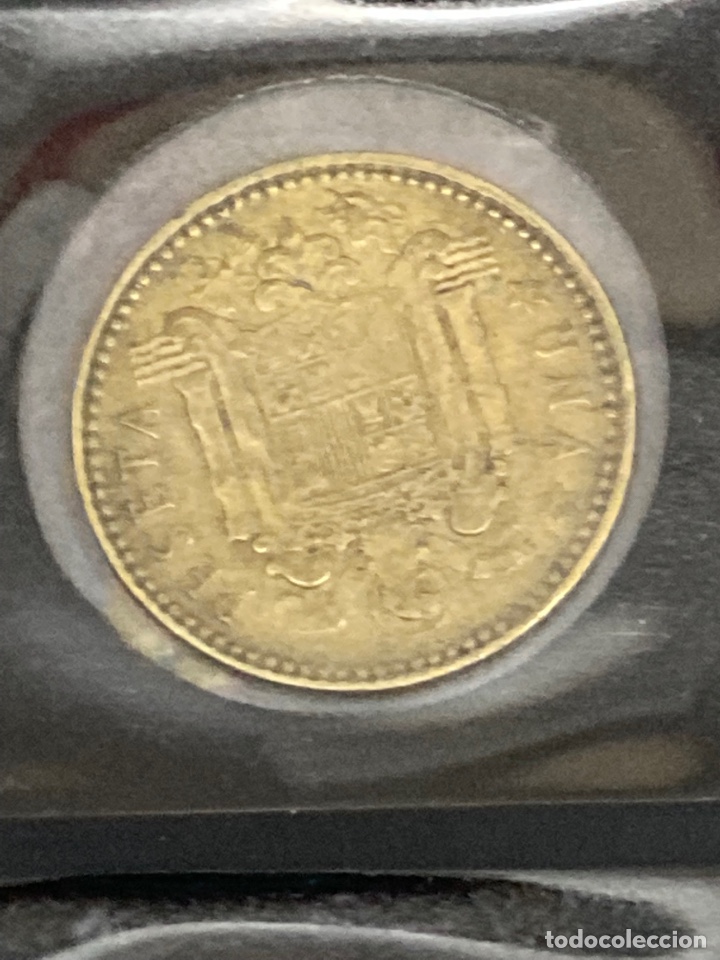 Monedas Franco: 30 monedas de una pesetas 1963 E64 - Foto 8