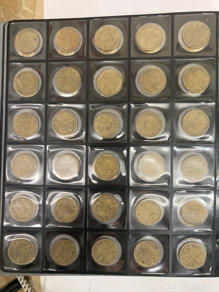 Monedas Franco: 30 monedas de una pesetas 1963 E65 - Foto 1