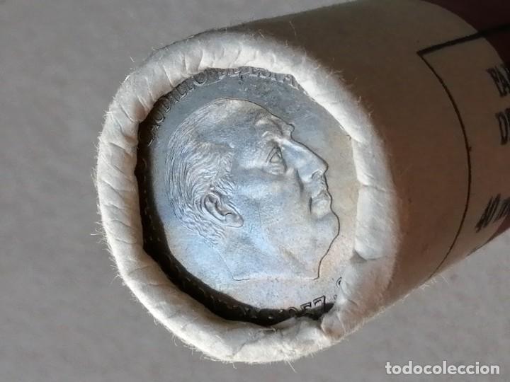 Monedas Franco: Cartucho 25 PESETAS 1957 / 74. - Foto 3