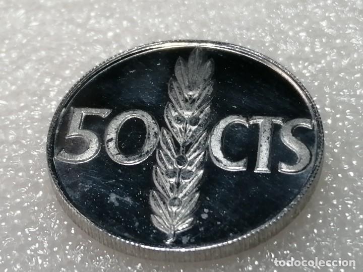 Monedas Franco: 50 CENTIMOS 1966 / 75. PROOF. - Foto 6
