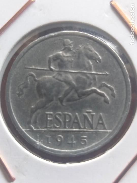 Monedas Franco: 5 c&eacute;ntimos 1945, Estado Espa&ntilde;ol, MBC - Foto 1