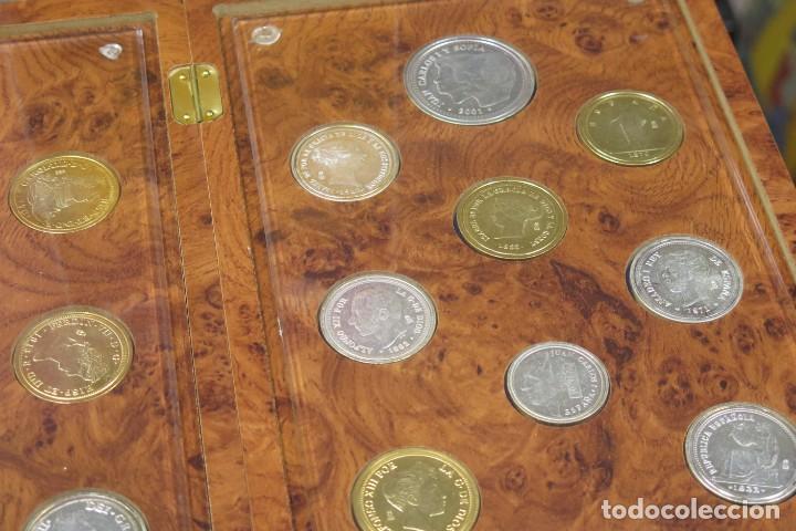Monedas Franco: ESTUCHE. DEL REAL A LA PESETA - Foto 2