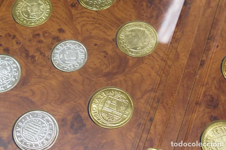 Monedas Franco: ESTUCHE. DEL REAL A LA PESETA - Foto 7