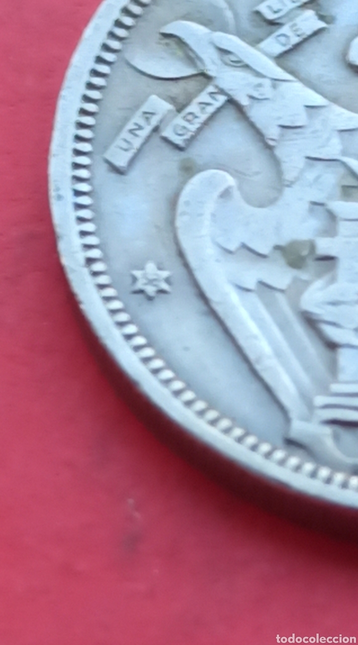 Monedas Franco: 5 pesetas 1957 *58 - Foto 3