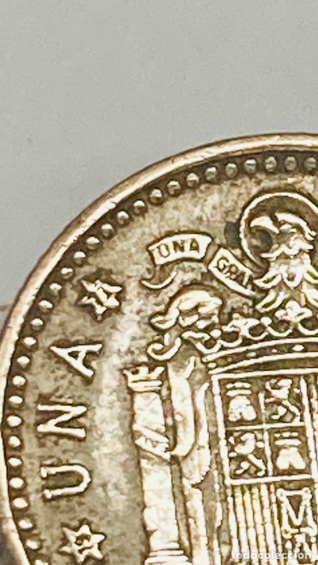 Monedas Franco: Moneda de una pesetas 1966 E73 - Foto 2