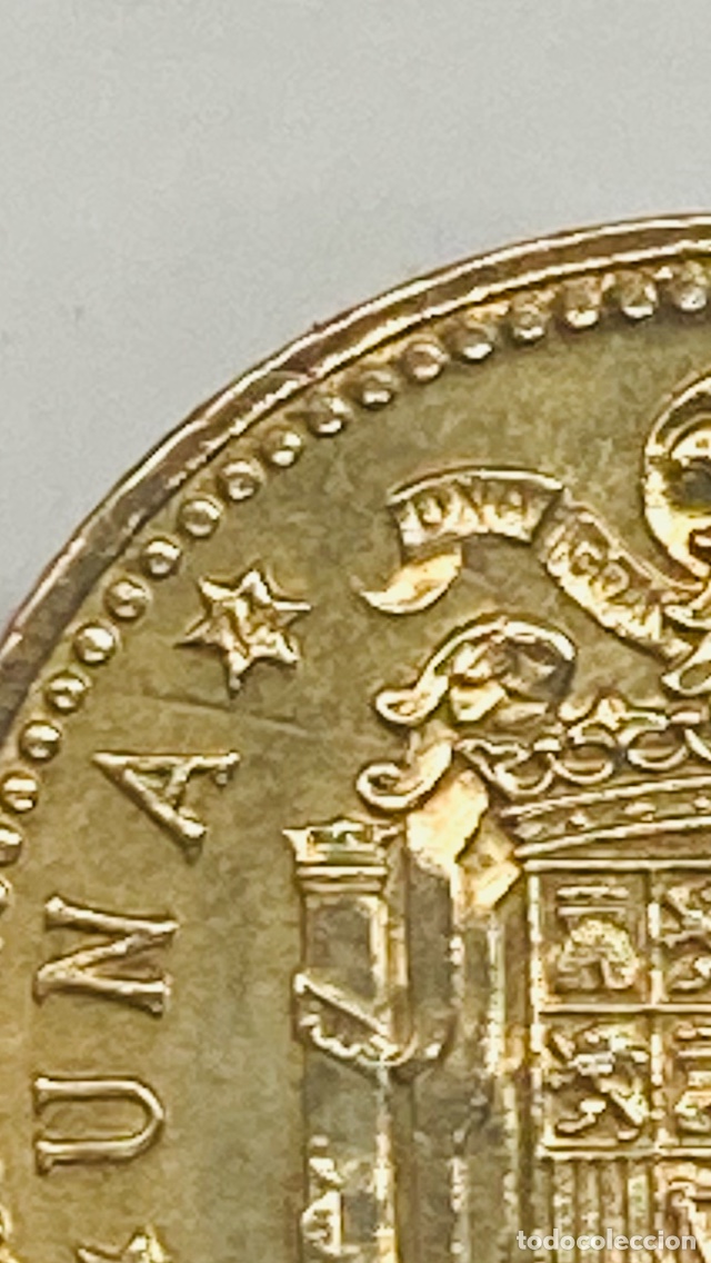 Monedas Franco: Moneda de una peseta 1966 E74 - Foto 2