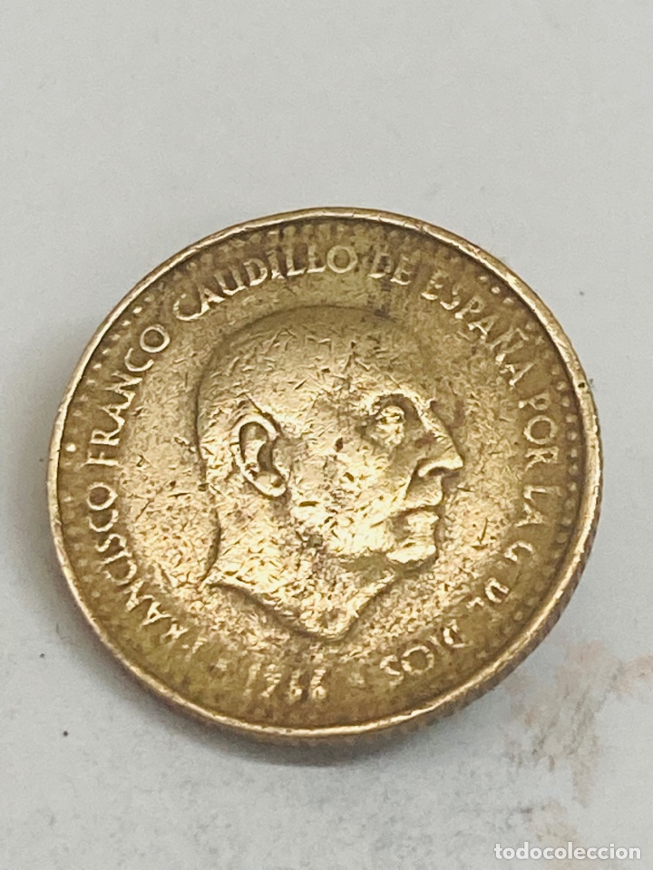 Monedas Franco: Moneda de una peseta 1966 E69 - Foto 3