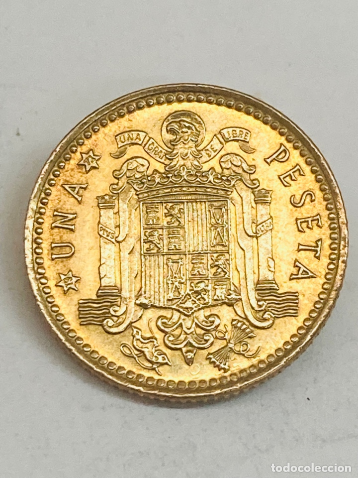 Monedas Franco: Moneda de una pesetas 1966 E72 - Foto 3