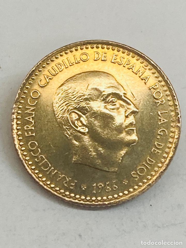 Monedas Franco: Moneda de una pesetas 1966 E73 - Foto 3