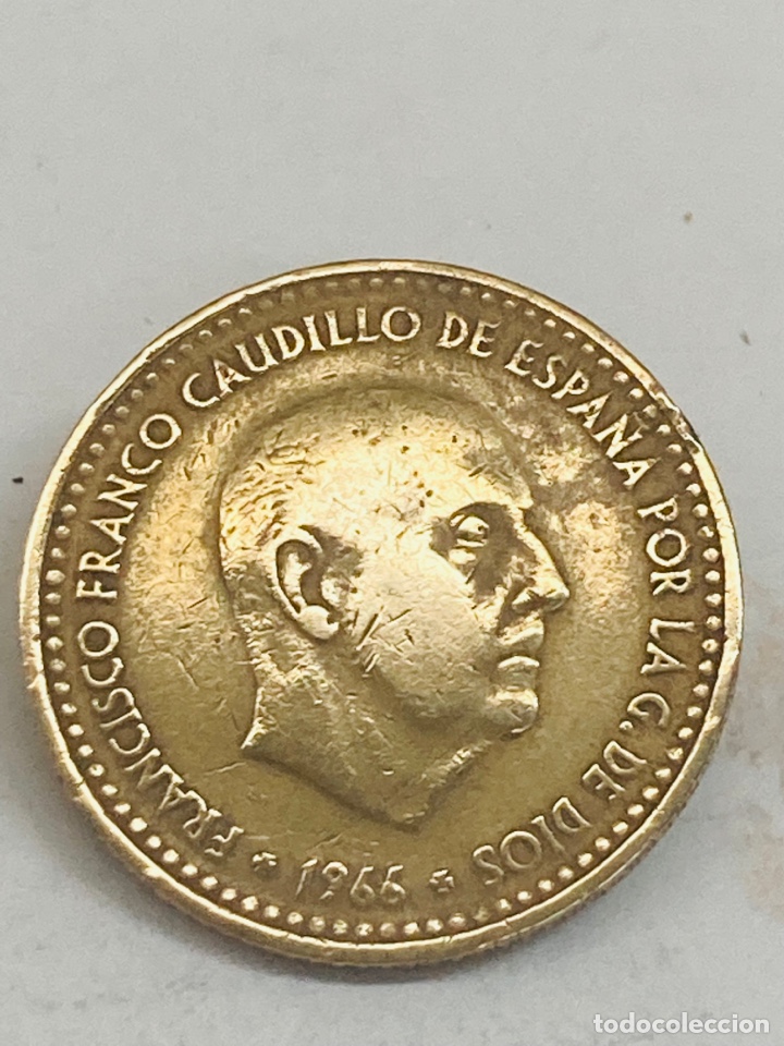 Monedas Franco: Moneda de una pesetas 1966 E68 - Foto 1