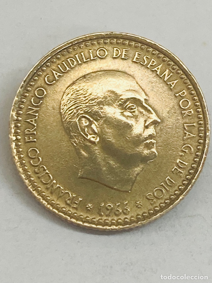 Monedas Franco: Moneda de una peseta 1966 E69 - Foto 3