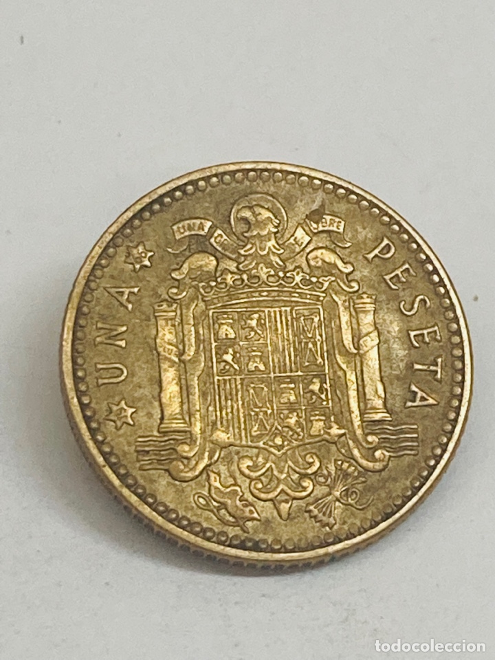 Monedas Franco: Moneda de una peseta 1963 E66 - Foto 3
