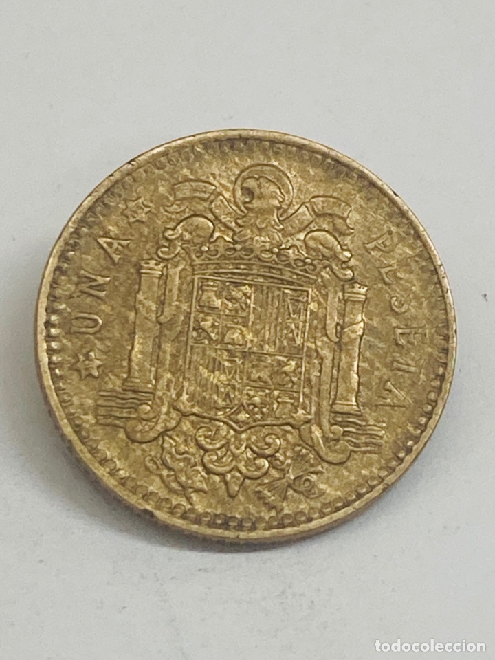 Monedas Franco: Moneda de una peseta 1963 E65 - Foto 3
