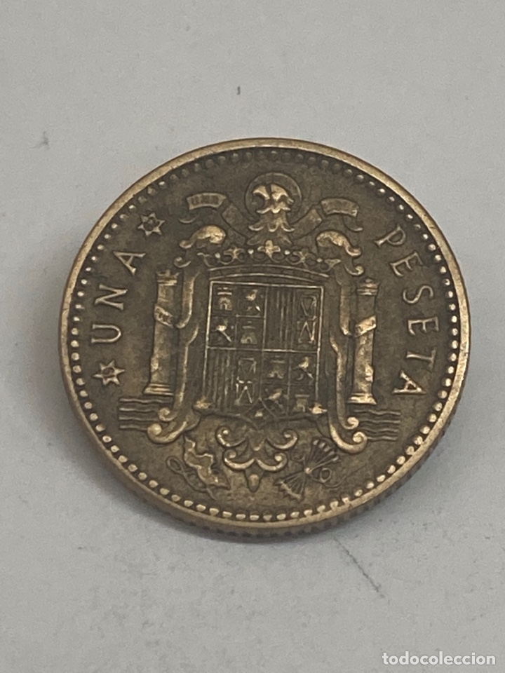 Monedas Franco: Moneda de una peseta 1953 E62 - Foto 3