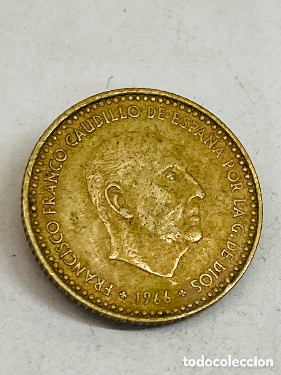 Monedas Franco: Moneda de una pesetas 1966 E74 - Foto 1