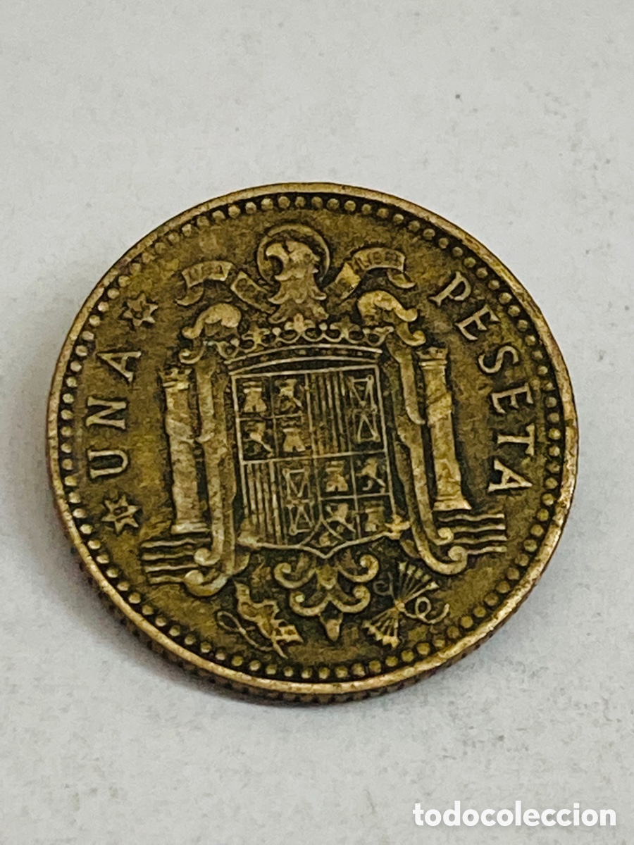 Monedas Franco: Moneda de una peseta 1963 E64 - Foto 2