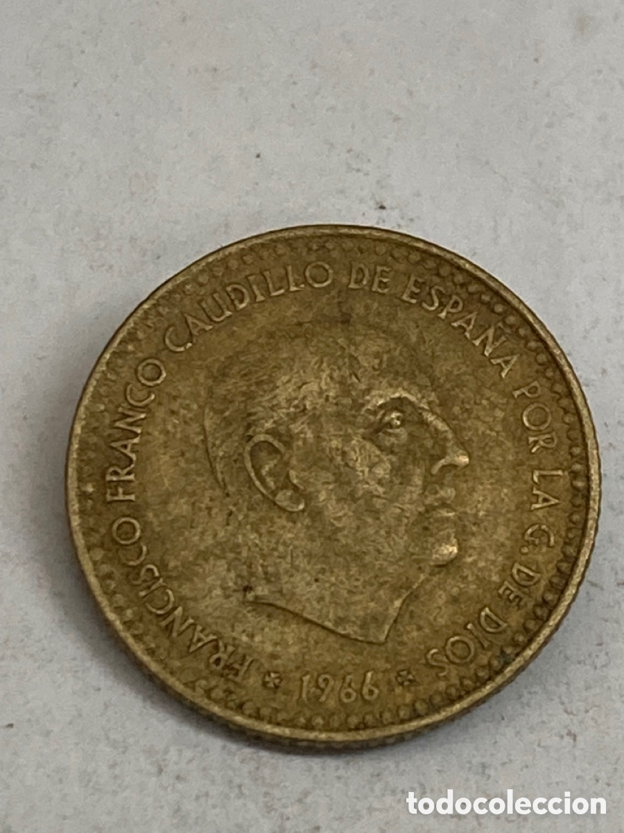 Monedas Franco: Moneda de una peseta 1966 E75 - Foto 2