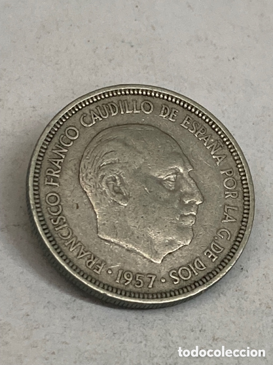 Monedas Franco: Moneda de 5 pesetas 1957 *60 - Foto 1