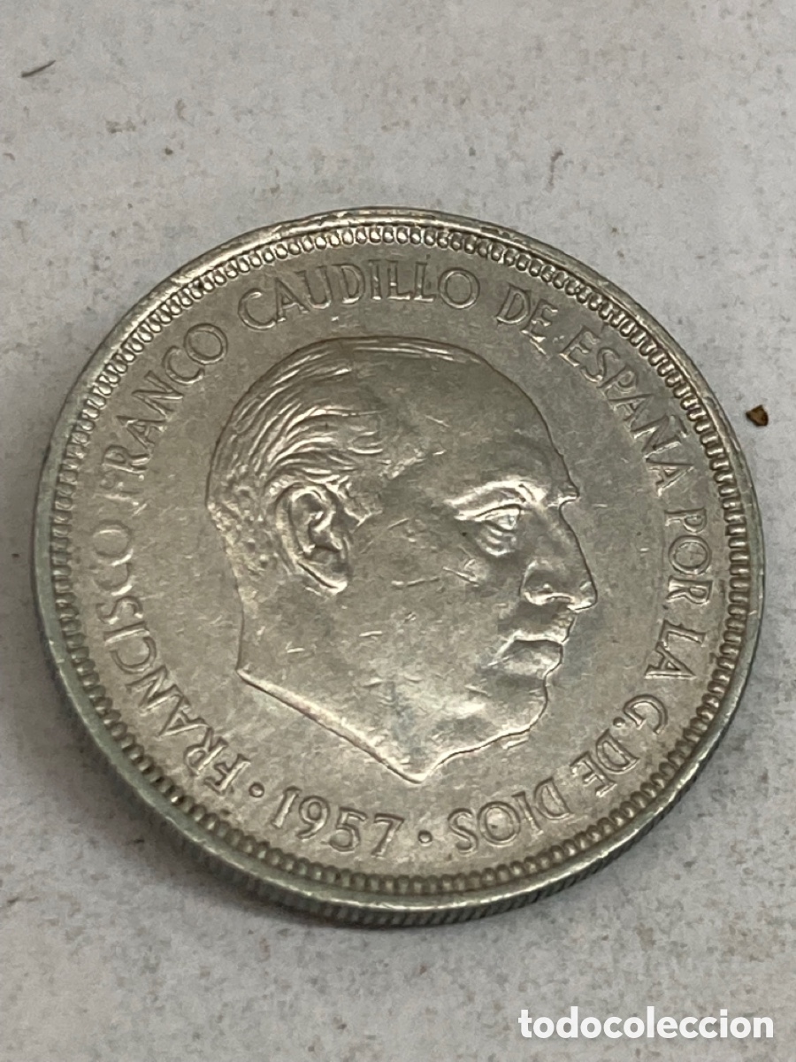 Monedas Franco: Moneda de 5 pesetas 1957 *72 - Foto 1