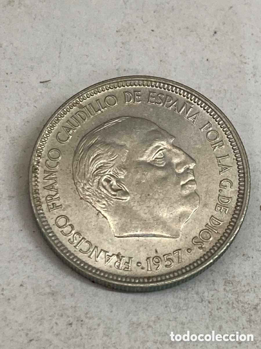 Monedas Franco: Moneda de 5 pesetas 1957 *75 - Foto 1