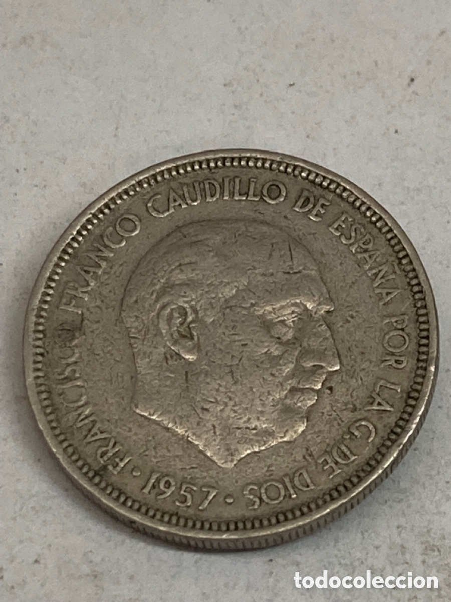 Monedas Franco: Moneda de 5 pesetas 1957 *72 - Foto 1