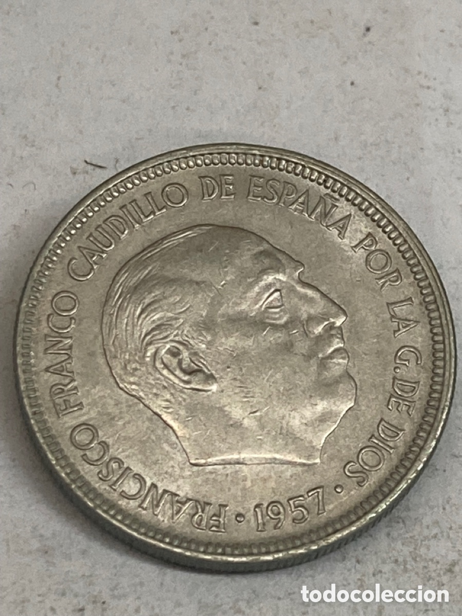 Monedas Franco: Moneda de 5 pesetas 1957 *68 - Foto 1