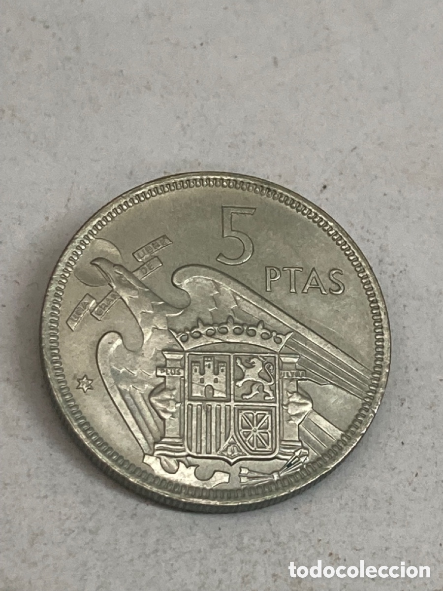 Monedas Franco: Moneda de 5 pesetas 1957 *72 - Foto 2