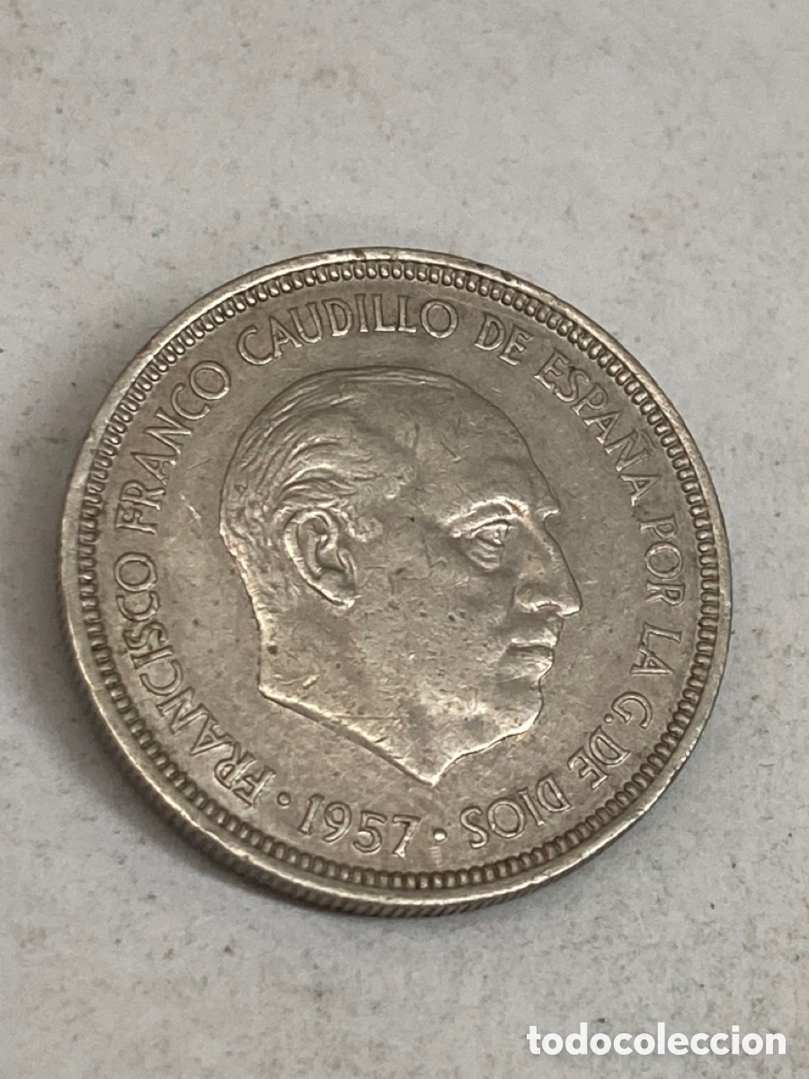 Monedas Franco: Moneda de 5 pesetas 1957 *74 - Foto 1