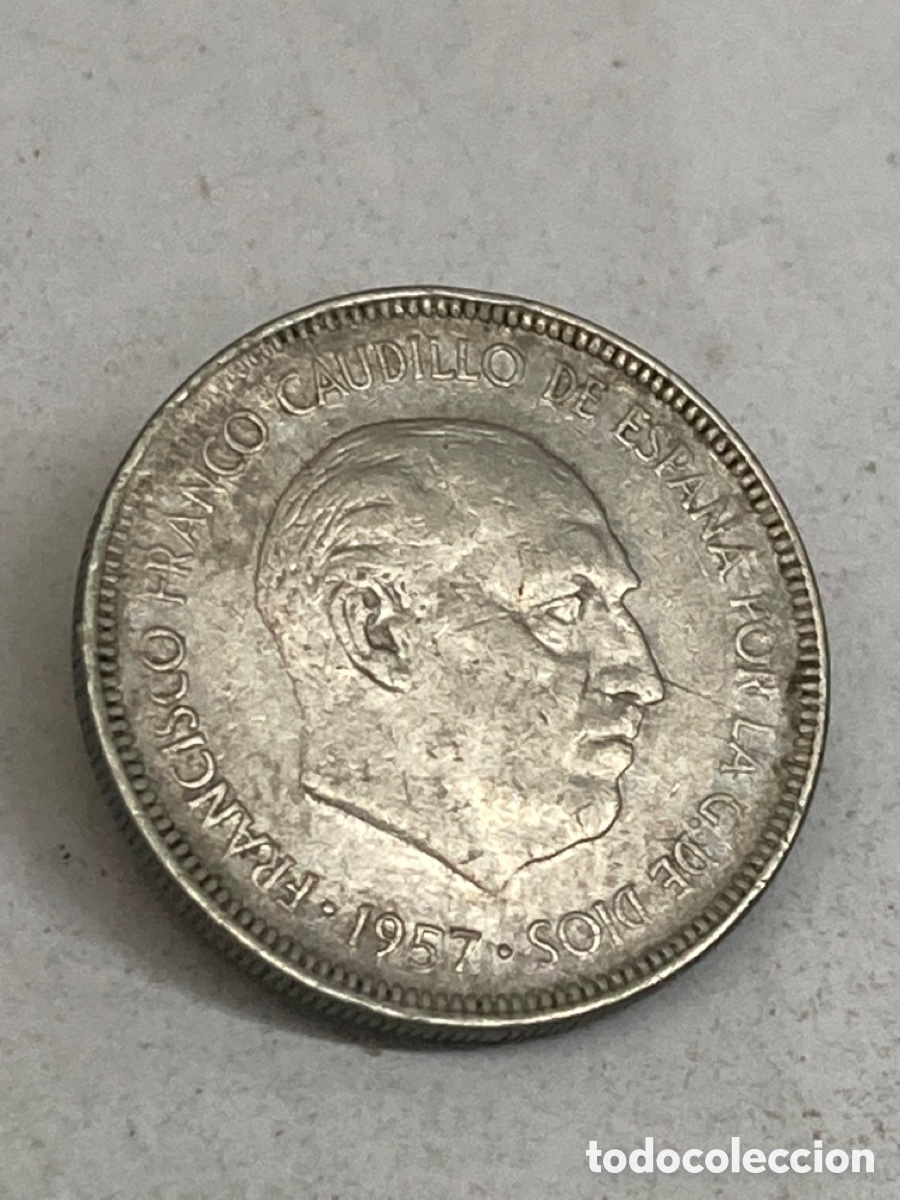 Monedas Franco: Moneda de 5 pesetas 1957 *67 - Foto 1
