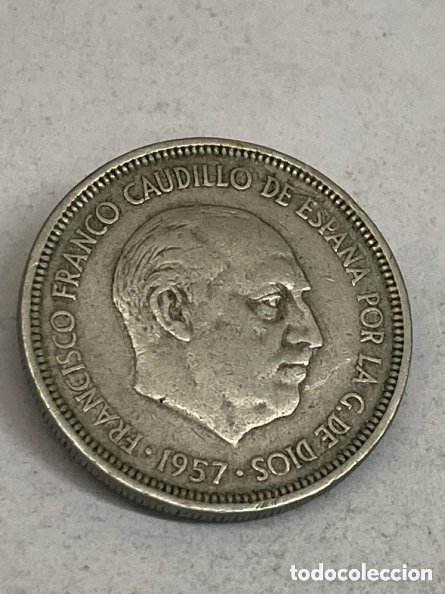 Monedas Franco: Moneda de 5 pesetas 1957 *59 - Foto 1