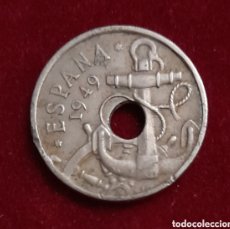 Monedas Franco: ESTADO ESPAÑOL. ERROR. MONEDA DE 50 CÉNTIMOS CON EL AGUJERO DESPLAZADO. 1949. Lote 366826186