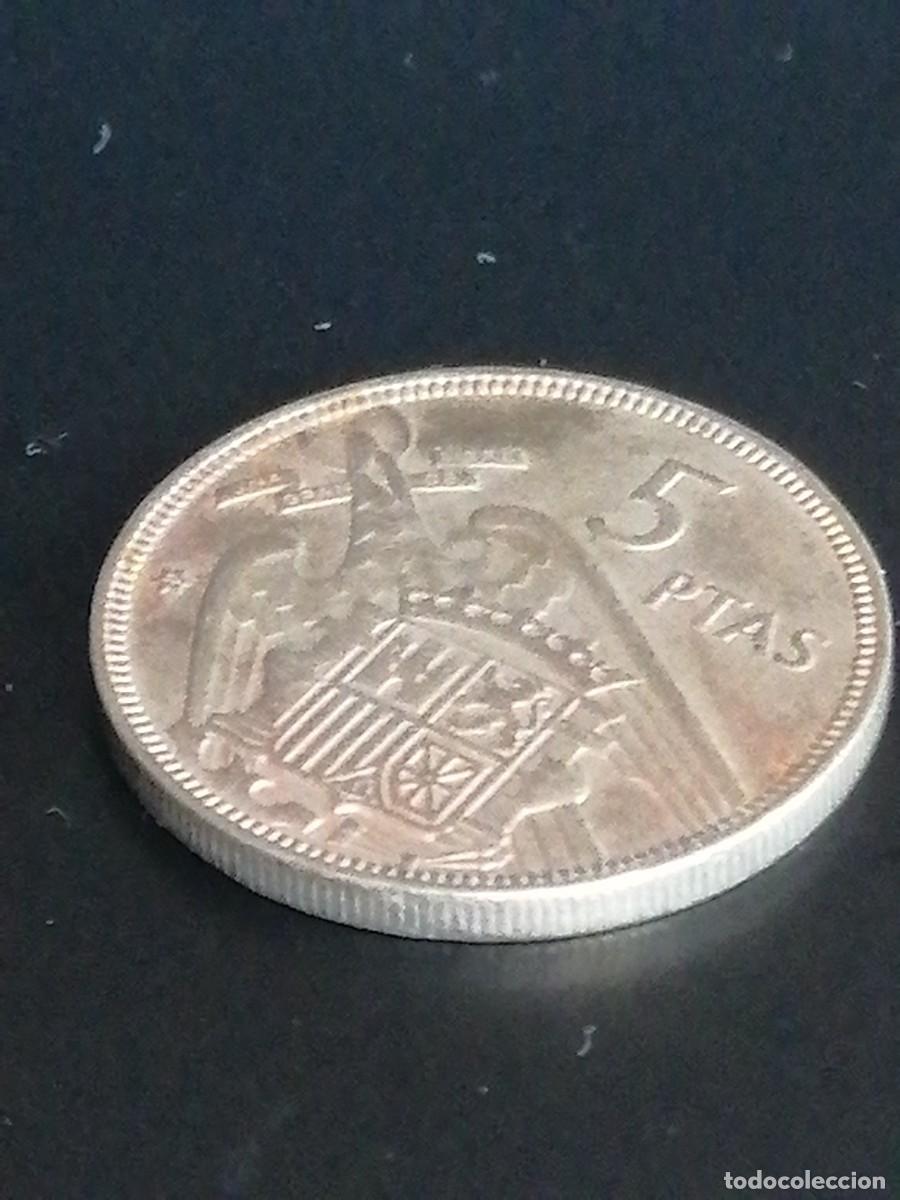 Monedas Franco: 5 Pesetas 1957 - Foto 4