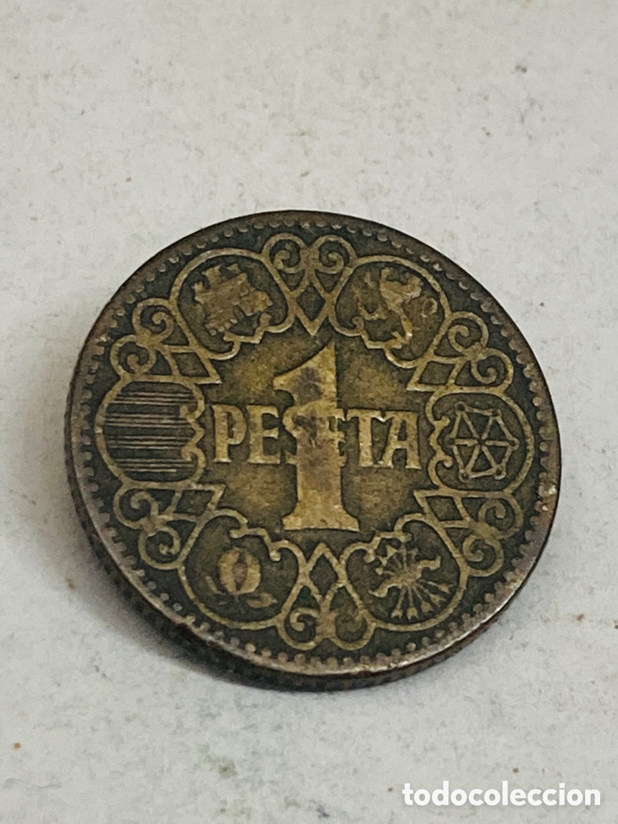 Monedas Franco: Moneda de una peseta 1944 - Foto 1