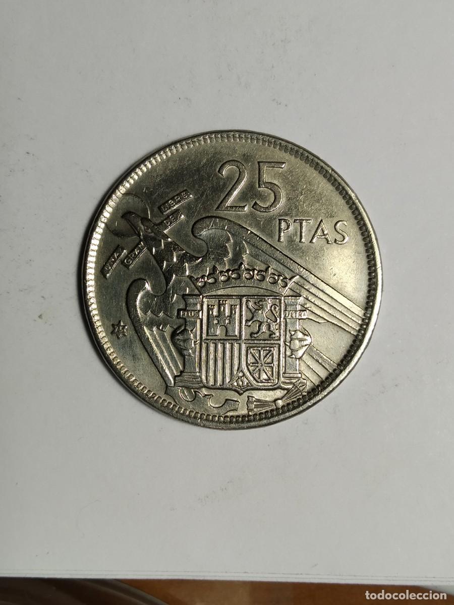 Monedas Franco: CINCO PESETAS 1957 *75 - Foto 2