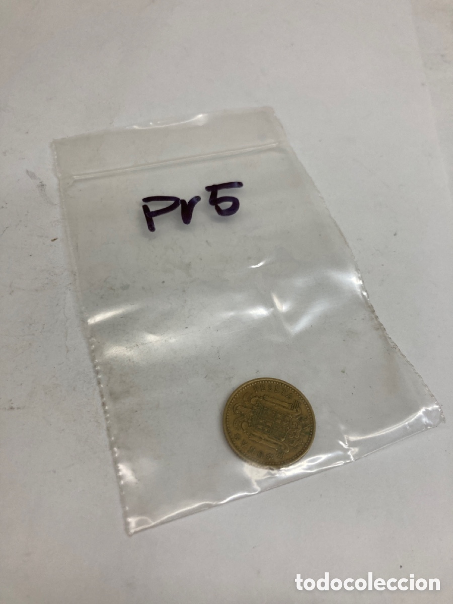 Monedas Franco: Moneda una pesetas 1966 E19 74 - Foto 3