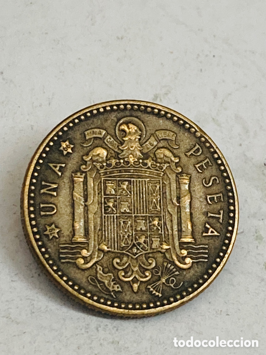 Monedas Franco: Moneda de una peseta 1963 E19 66 - Foto 2