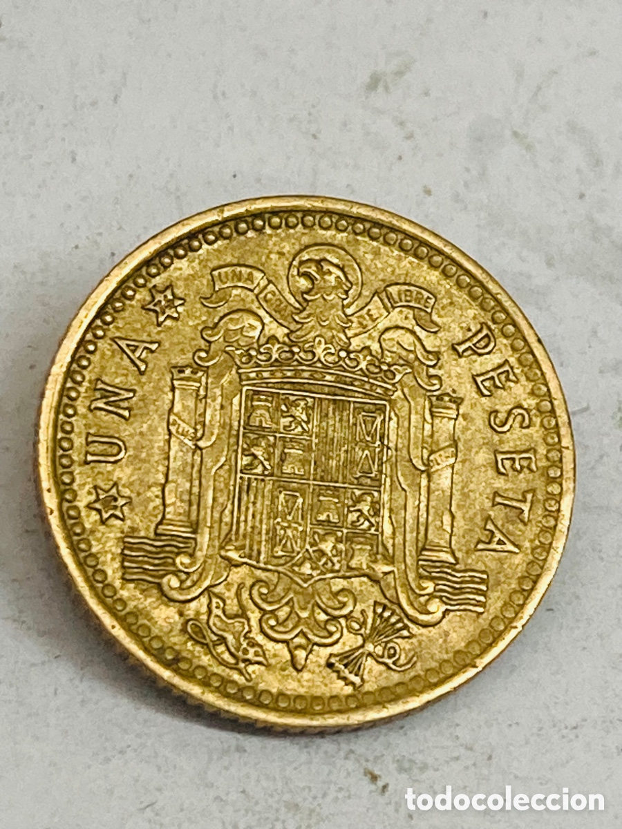Monedas Franco: Moneda de una peseta 1966 E19 74 - Foto 2