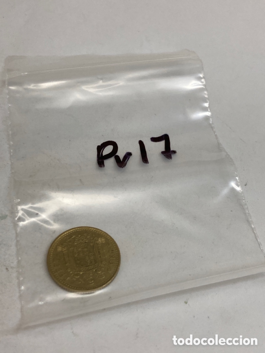Monedas Franco: Monedas de una pesetas 1966 E19 75 - Foto 3
