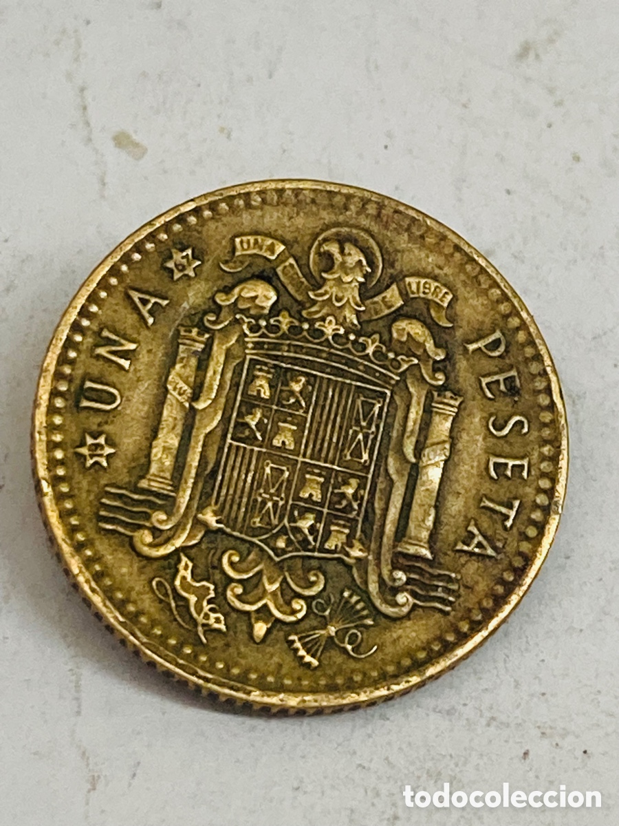 Monedas Franco: Moneda de una peseta 1966 E19 67 - Foto 1