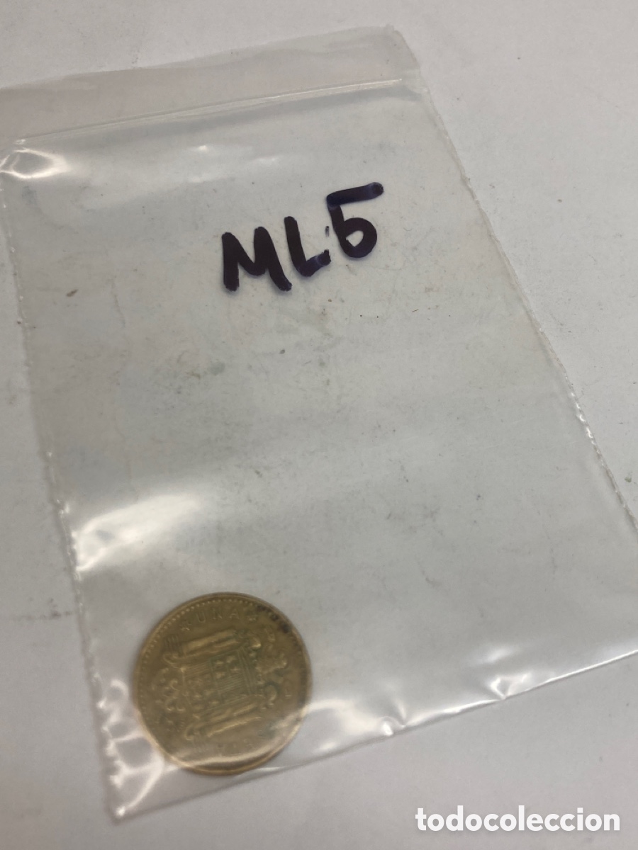 Monedas Franco: Moneda de una peseta 1966 E19 73 - Foto 3