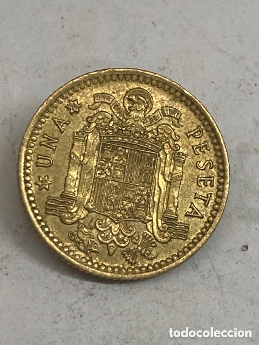 Monedas Franco: Moneda de una peseta 1966 E19 75 - Foto 2