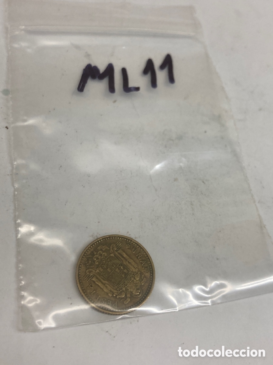 Monedas Franco: Moneda de una peseta 1966 E19 71 - Foto 3