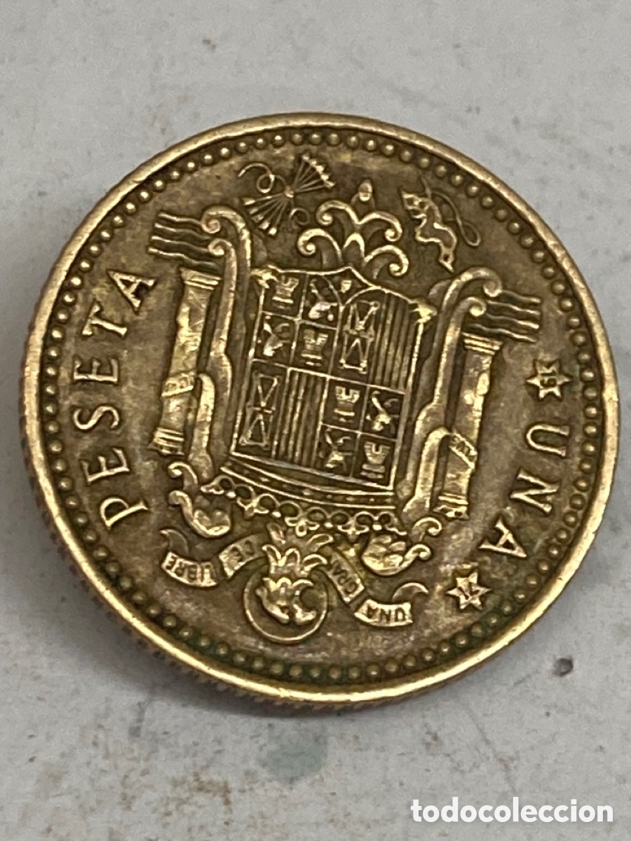 Monedas Franco: Moneda de una peseta 1966 E19 71 - Foto 1